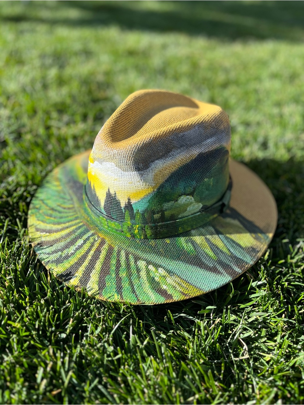 Unisex Hand-Painted Tuscan 🍷Wide-Brim Hat in Green and Yellow